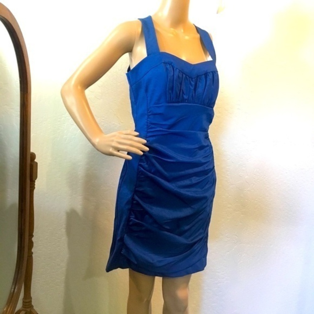 Vintage Blue backless dress